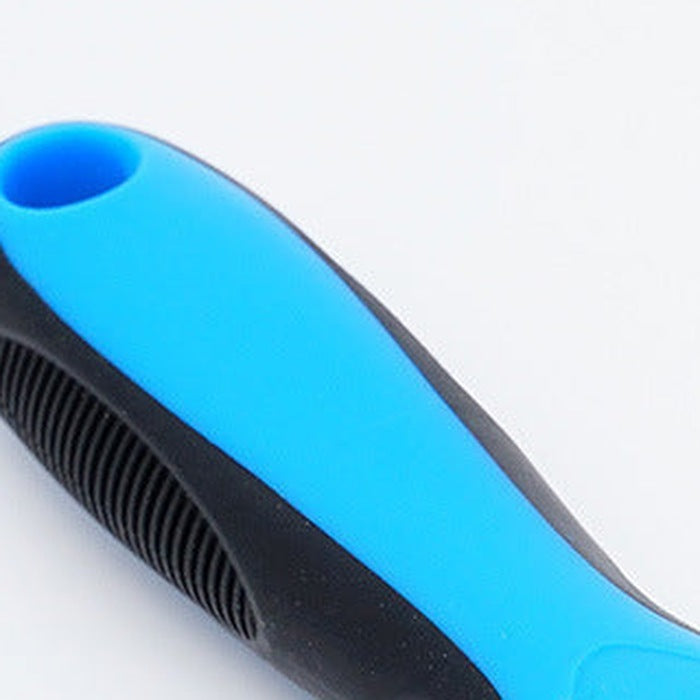 Close-up of the soft rubber grip and the hanging hole in the handle