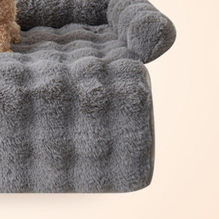 Close-up of the bed's corner where the bolster meets the sleeping surface