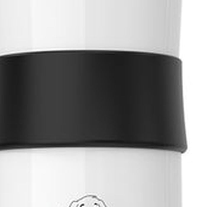 Close-up of the grinder's black collar and grinding port cover