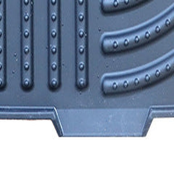Close-up of the raised lip around the edge of the mat