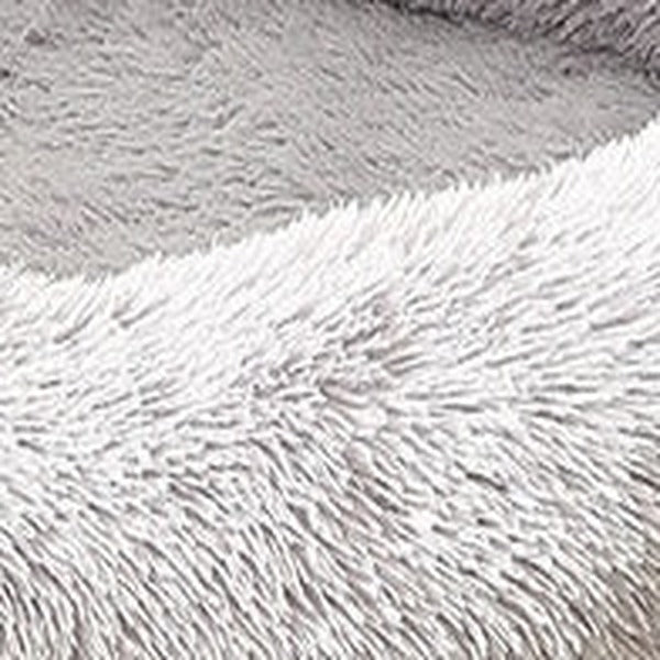 Close-up of the flat sleeping area inside the rim